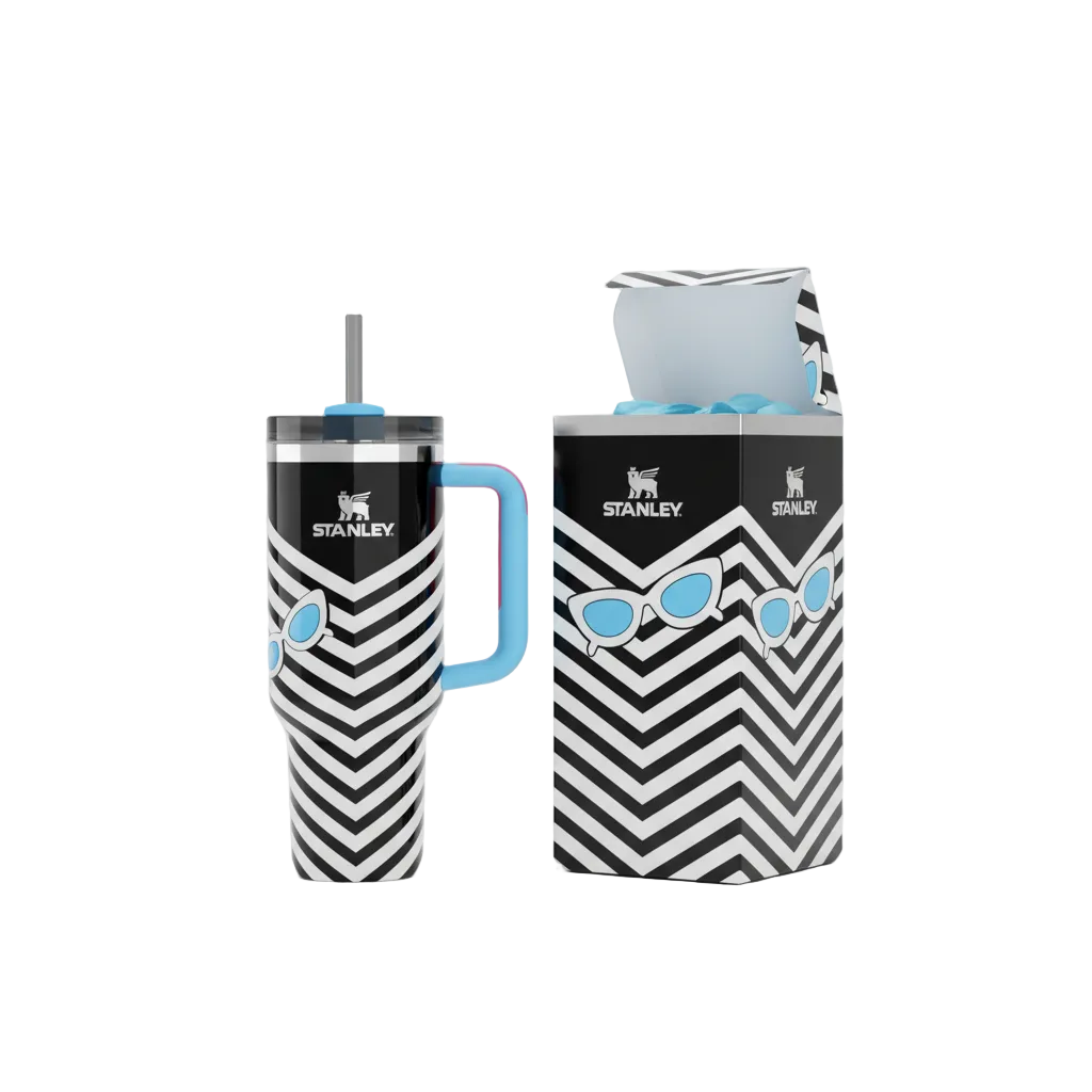 Stanley tumbler with packaging